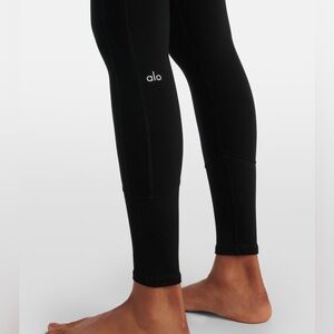 Alo Airlift Legging